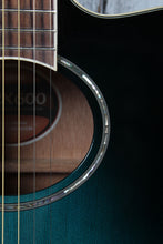 Load image into Gallery viewer, Yamaha APX600 Thinline Cutaway Acoustic Electric Guitar Oriental Blue Burst