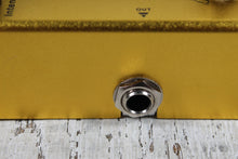 Load image into Gallery viewer, Kmise Mini Tremolo Electric Guitar Effects Pedal