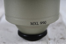 Load image into Gallery viewer, MXL 990 Studio Pressure Gradient Condenser Microphone Champagne Finish with Case and Shock Mount