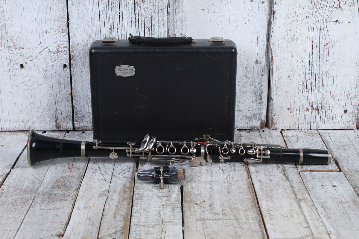 Selmer CL300 Student Clarinet with Hardshell Case