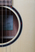 Load image into Gallery viewer, Breedlove Discovery S Concert Acoustic Guitar Solid Spruce Top Natural Finish