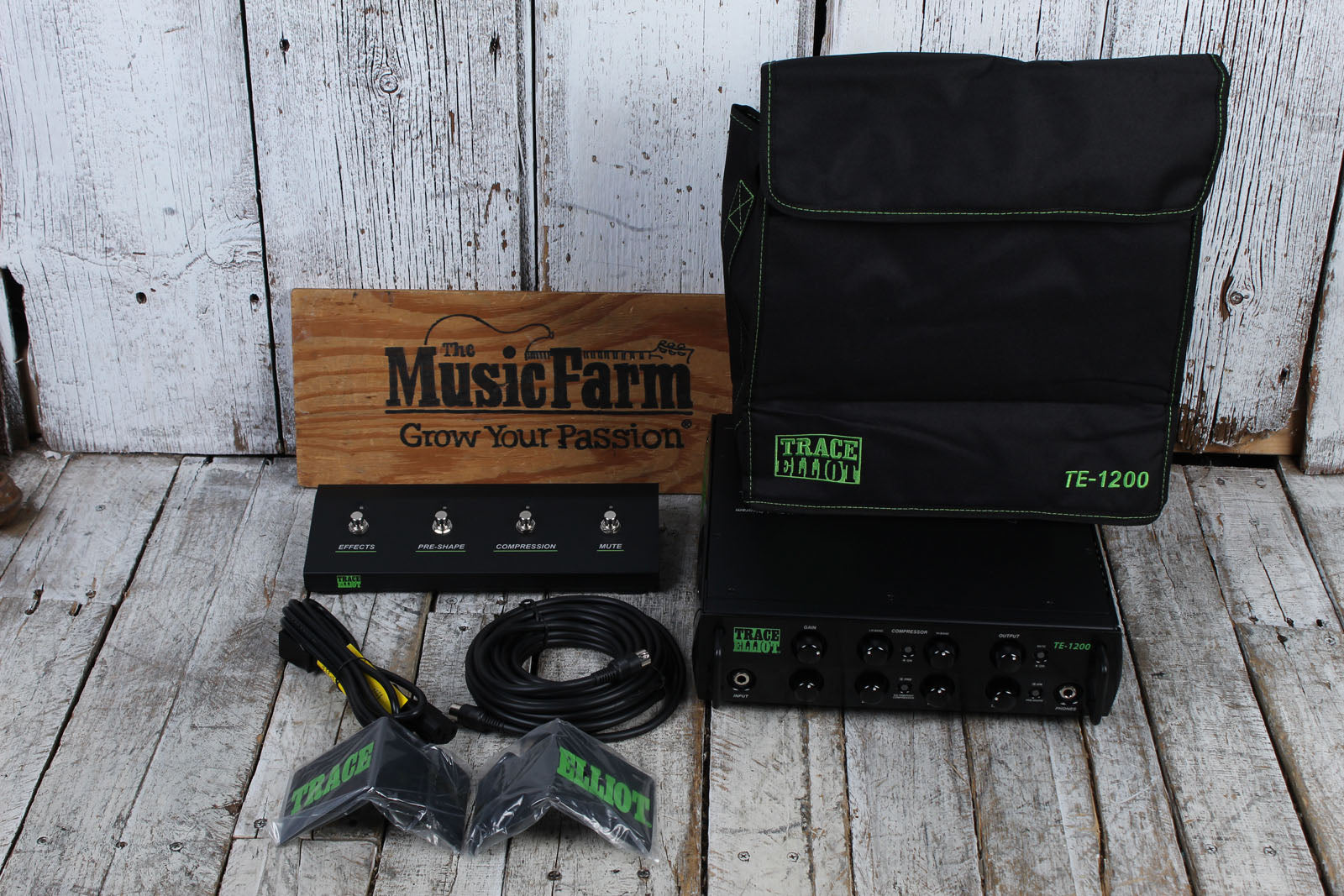 Trace Elliot TE-1200 Head Electric Bass Guitar Amp Head w Footswitch and Gig Bag Secondary image