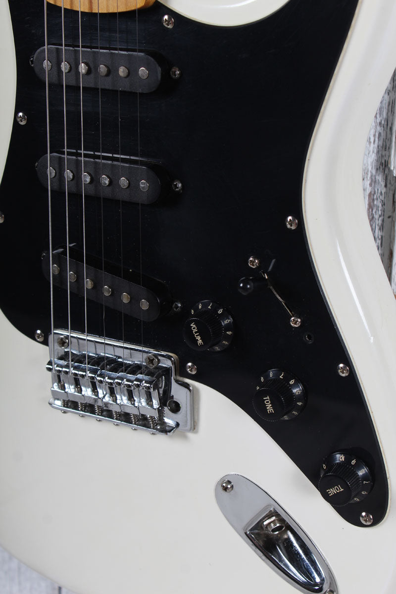 Epiphone S-310 Solid Body Electric Guitar White Finish with Gig Bag