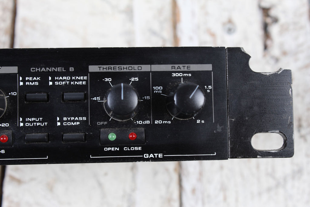 Alesis 3630 Dual Channel Audio Compressor Limiter RMS and Gate with Noise Gate