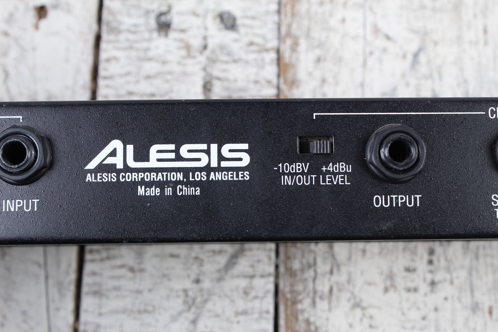 Alesis 3630 Dual Channel Audio Compressor Limiter RMS and Gate with Noise Gate