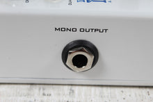 Load image into Gallery viewer, Pigtronix Bob Weir&#39;s Real Deal Acoustic PreAmp Guitar Effects Pedal with Box