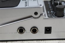 Load image into Gallery viewer, Behringer DD600 Digital Delay Pedal Electric Guitar Delay Effects Pedal