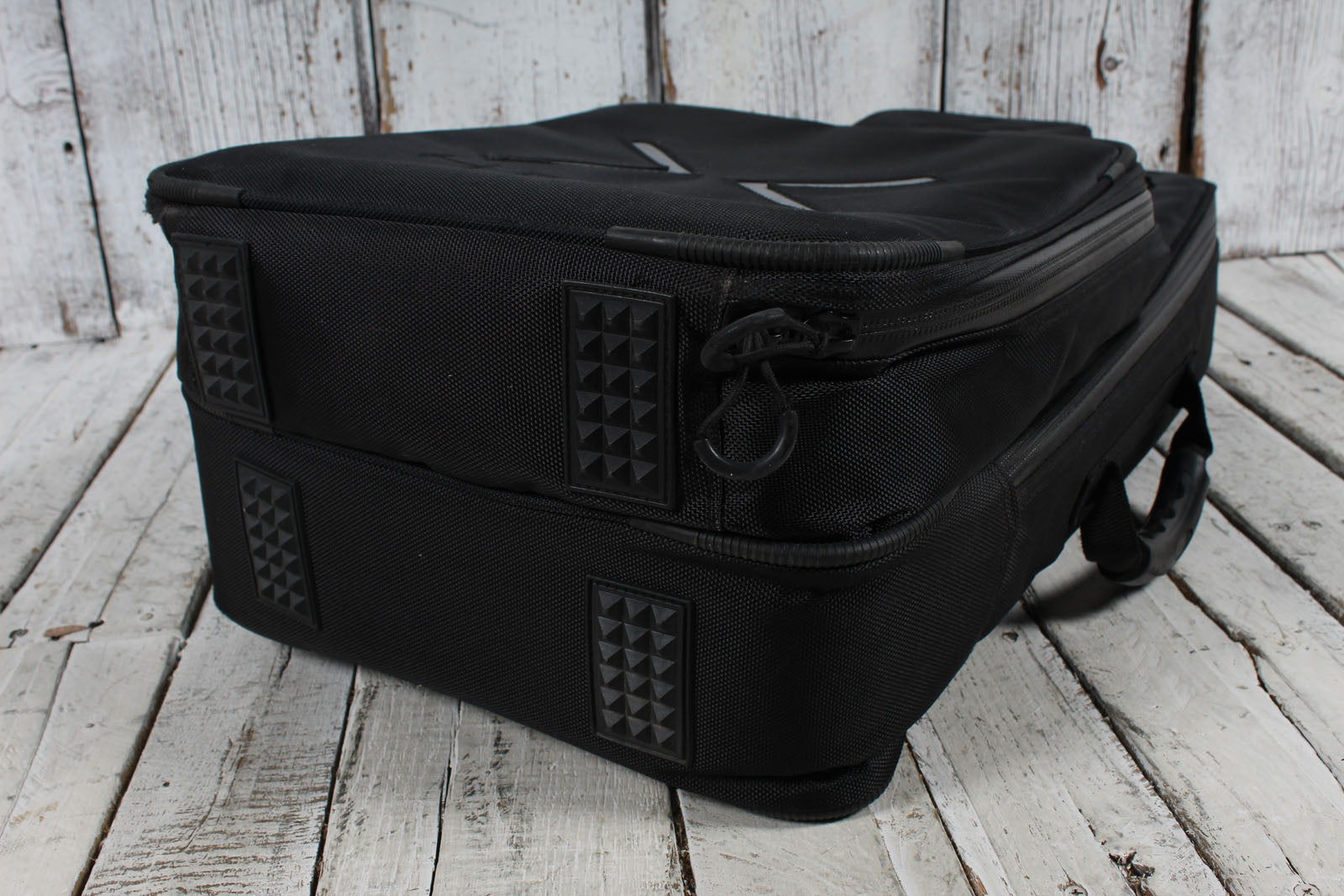 Line 6 HELIX BACKPACK Backpack for Helix and Helix LT Effects Processors