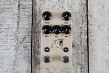 Load image into Gallery viewer, JHS Kodiak Tremolo Pedal Electric Guitar Tremolo Effects Pedal with Tap Tempo