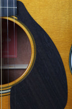 Yamaha FS5 Red Label Concert Body Acoustic Guitar Natural with Hardshell Case