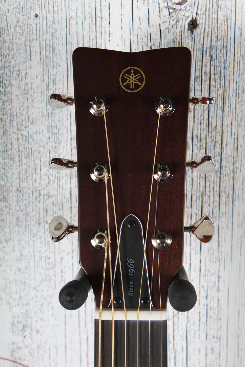 Yamaha FS5 Red Label Concert Body Acoustic Guitar Natural with Hardshell Case