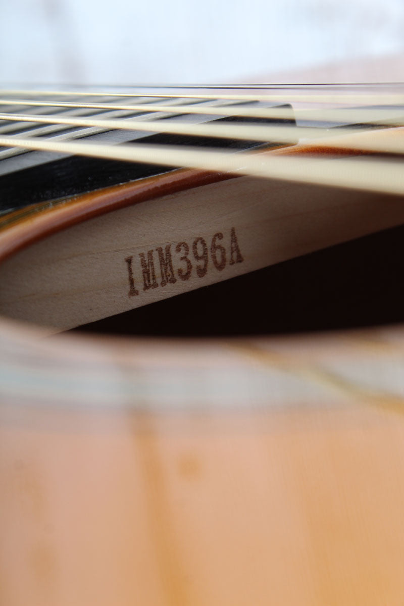 Yamaha FS5 Red Label Concert Body Acoustic Guitar Natural with Hardshell Case