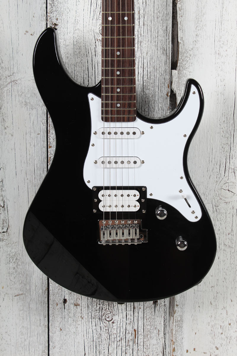 Yamaha PAC112V Double Cut Solid Body Electric Guitar Black Finish Main image