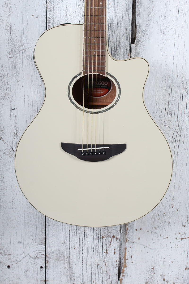 Yamaha APX600 Thinline Cutaway Acoustic Electric Guitar Vintage White Finish Main image