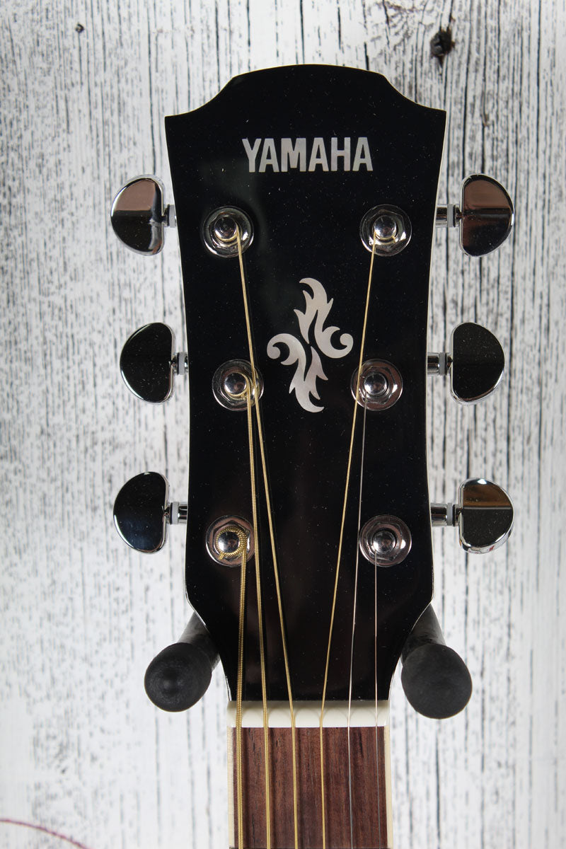 Yamaha APX600 Thinline Cutaway Acoustic Electric Guitar Vintage White Finish