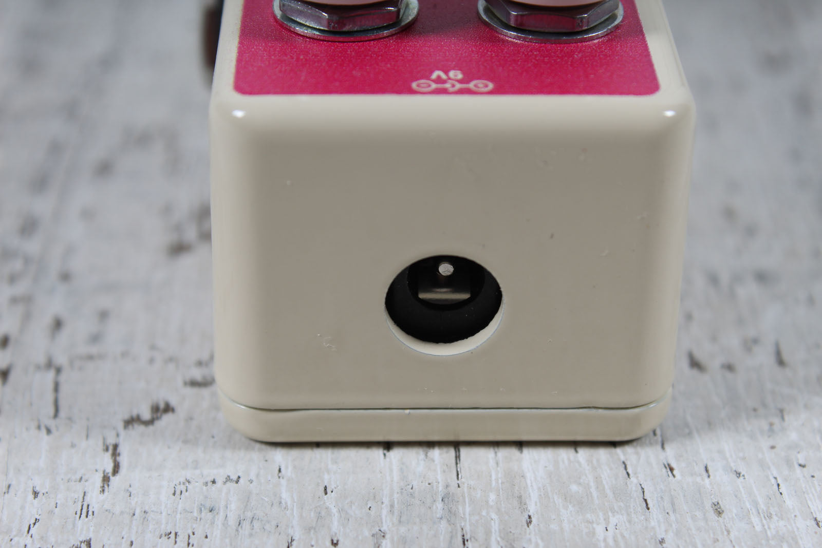EarthQuaker Barrows  Fuzz Attacker Pedal Electric Guitar Fuzz Effects Pedal
