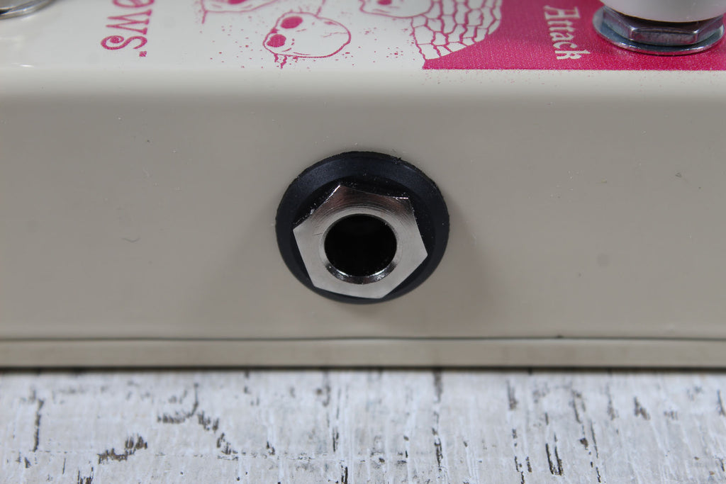 EarthQuaker Barrows  Fuzz Attacker Pedal Electric Guitar Fuzz Effects Pedal