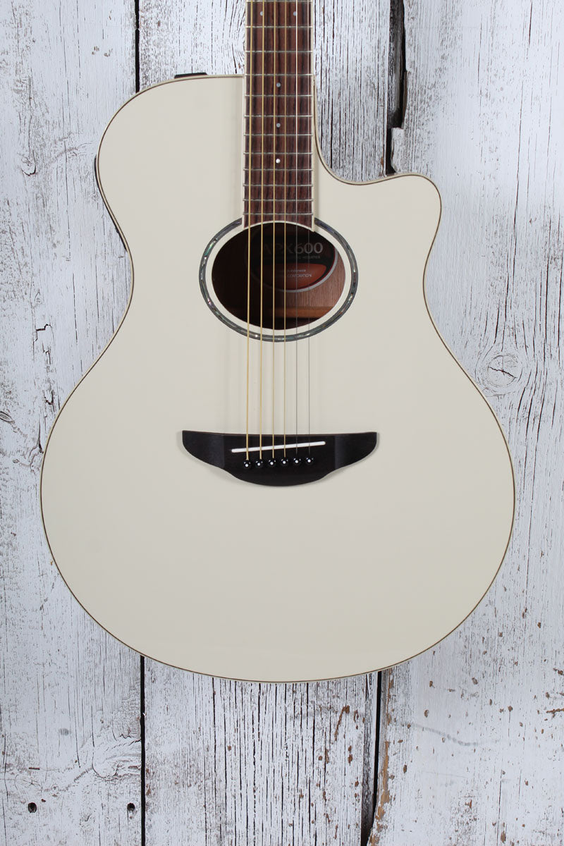 Yamaha APX600 Thinline Cutaway Acoustic Electric Guitar Vintage White Finish
