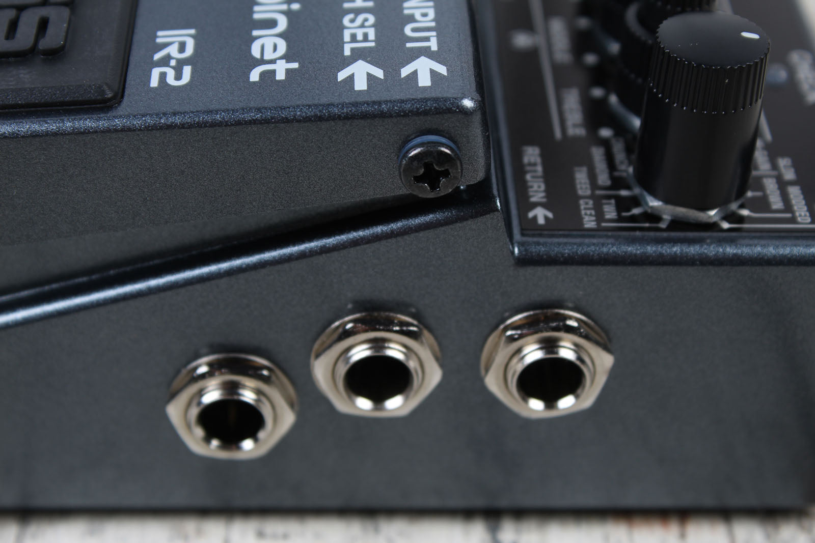 Boss IR-2 Amp & IR Cabinet Pedal Amplifier Simulator Guitar Effects Pedal