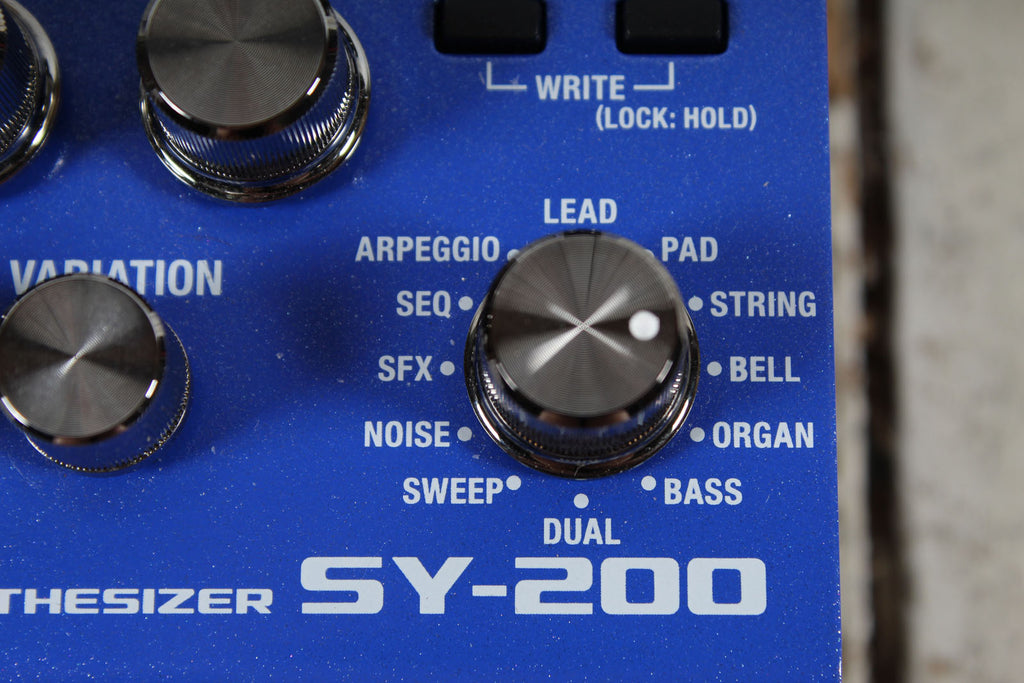 Boss SY-200 Guitar Synthesizer Pedal Electric Guitar & Bass Synth Effects Pedal
