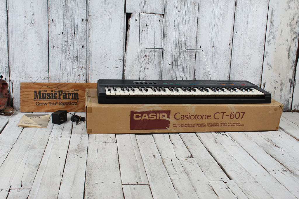 Casio Casiotone CT-607 Keyboard with Power Supply Manual and Original Box