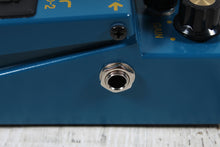 Load image into Gallery viewer, Boss BD-2 Blues Driver Overdrive Pedal Electric Guitar Overdrive Effects Pedal