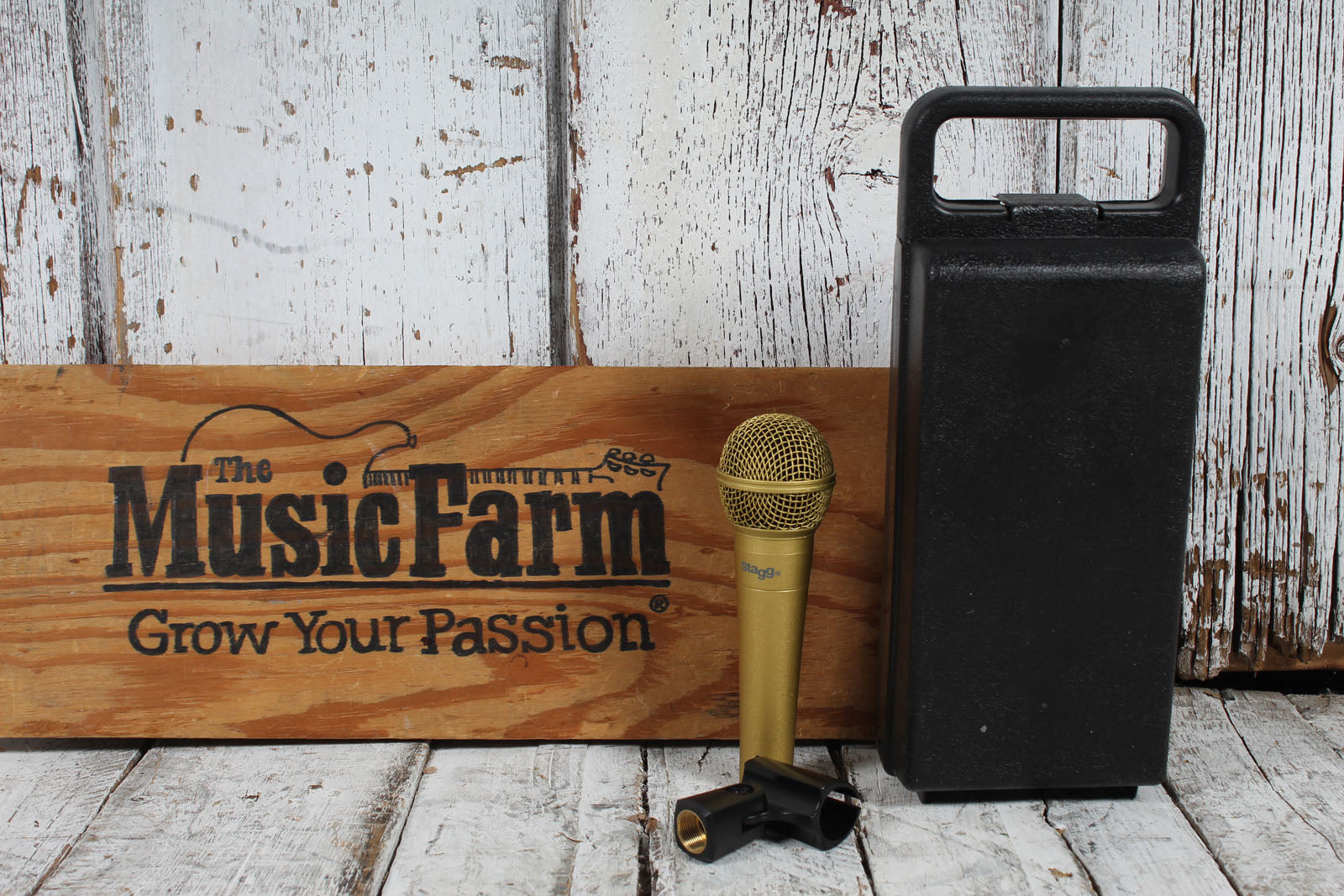 Stagg SDM50 Professional Cardioid Dynamic Microphone Gold Special Edition