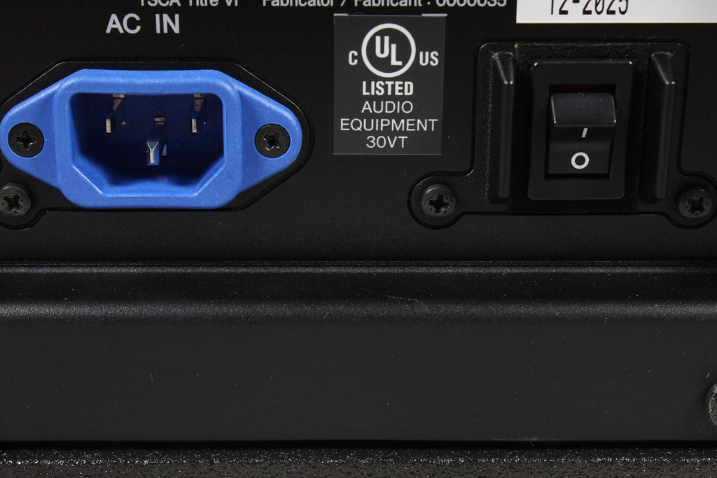 Yamaha DXS12mkII Powered Subwoofer 12 Inch 1020 Watt Band-Pass Type Subwoofer