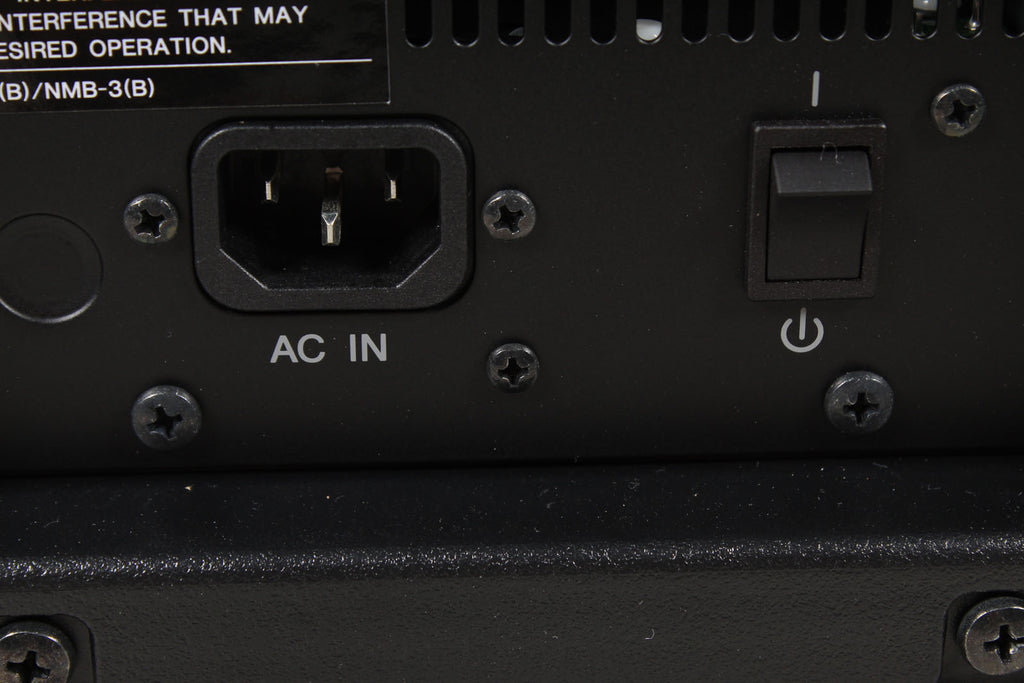 Yamaha DHR15 Powered Loudspeaker 1000 Watt 15 Inch 2-Way Bi-Amp Powered Speaker