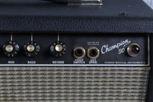 Load image into Gallery viewer, Fender 2001 Champion 30 Electric Guitar Amplifier 30 Watt 1 x 10 Combo Amp