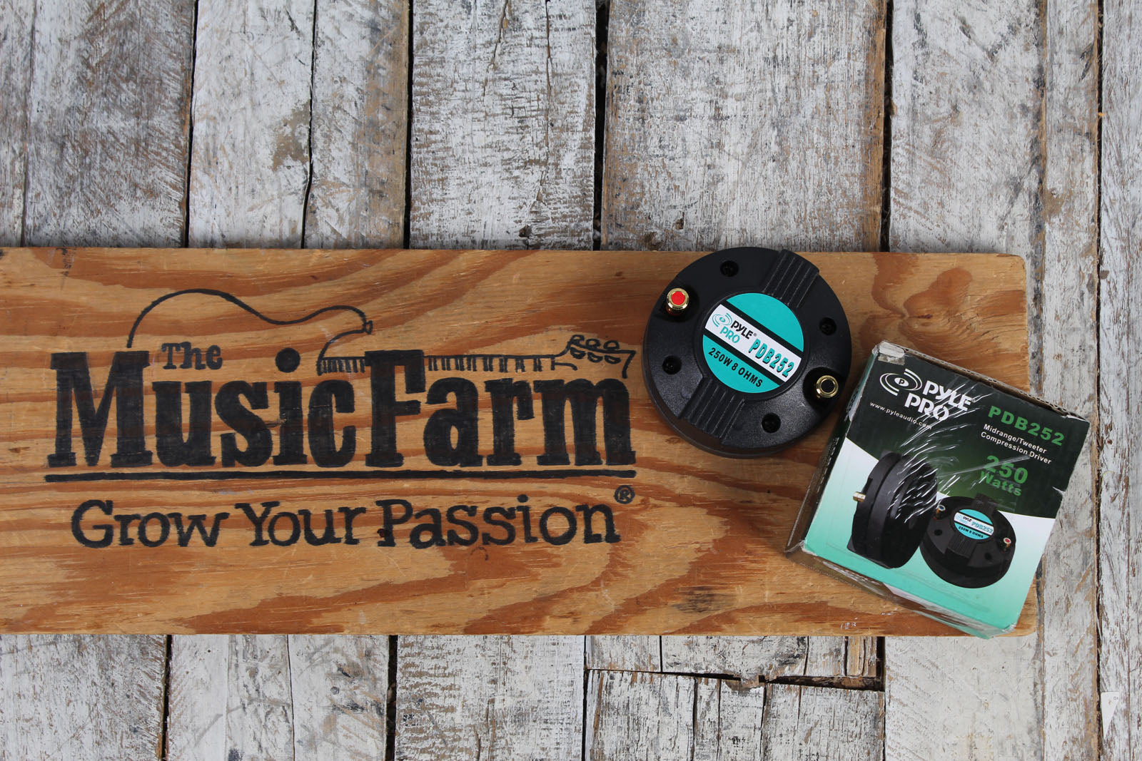 Pyle Pro PBD252 Tweeter 1.4 Inch 250 Watt 8 Ohm Aluminum Horn Driver Secondary image