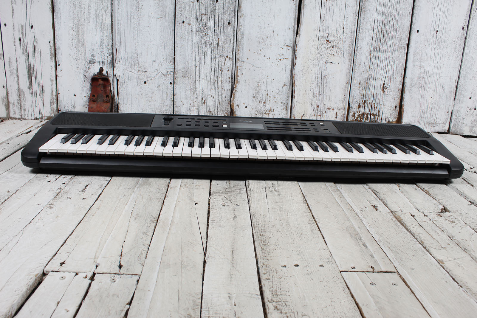 Yamaha PSR-EW320 Keyboard 76 Key Portable Keyboard with Power Supply