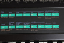Load image into Gallery viewer, Yamaha Vintage 1980s DX7 Digital Synthesizer 61 Key Keyboard w Case &amp; Cartridges