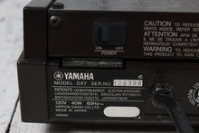 Load image into Gallery viewer, Yamaha Vintage 1980s DX7 Digital Synthesizer 61 Key Keyboard w Case &amp; Cartridges