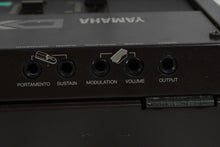 Load image into Gallery viewer, Yamaha Vintage 1980s DX7 Digital Synthesizer 61 Key Keyboard w Case &amp; Cartridges