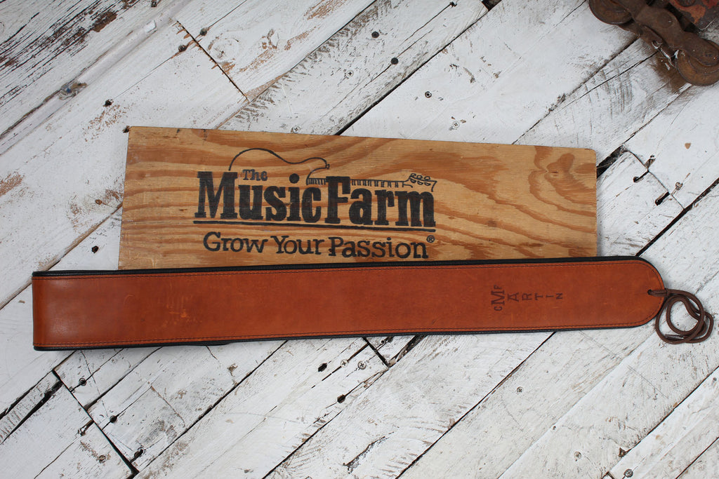 Martin 18A0028 Premium Rolled Leather Guitar Strap Brown