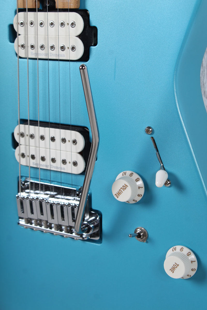Charvel 2022 Pro Mod DK24 HH 2PT CM Electric Guitar Caramelized Maple Blue Frost