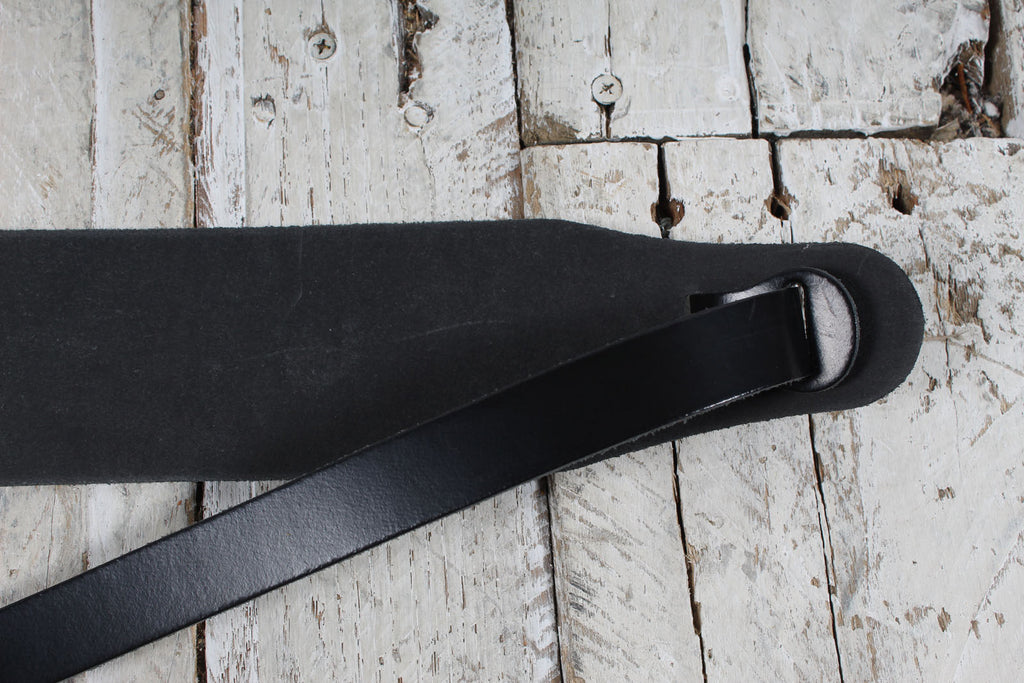 D'Addario 25LBNJ00-DX  Classic Leather Banjo Strap Black