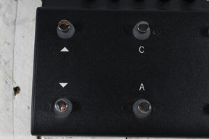 Line 6 POD GO Multi-Effects Processor Electric Guitar and Bass Multi FX