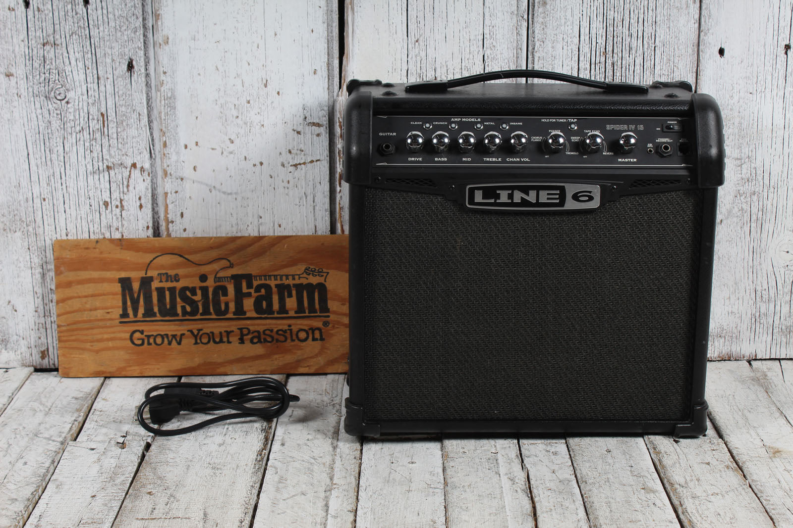 Line 6 Spider IV 15 Modeling 15 Watt 1 x 8 Guitar Combo Amp Amplifier Secondary image