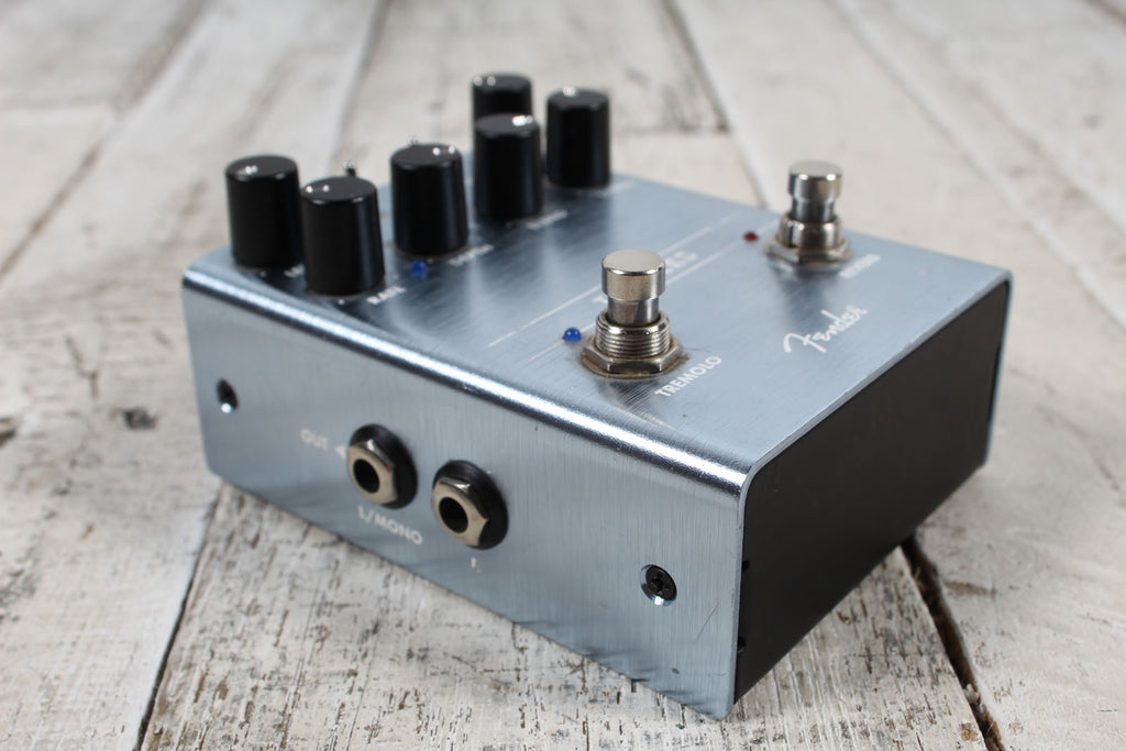 Fender Tre-Verb Digital Reverb / Tremolo Pedal Electric Guitar Effects Pedal