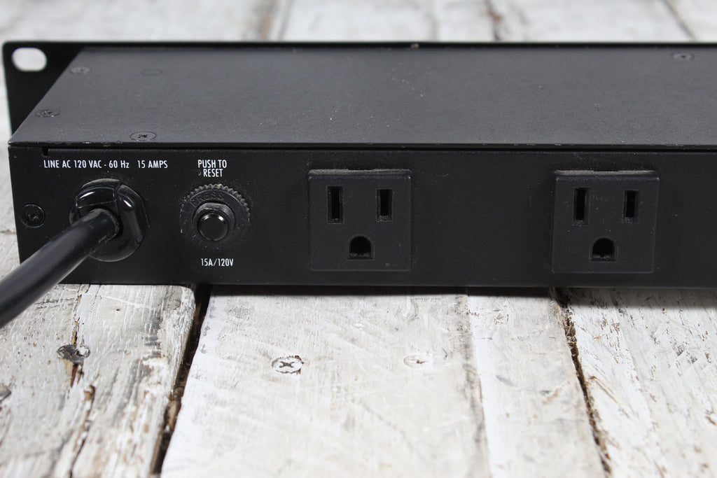 Furman M-8x2 Merit Series 8 Outlet Power Conditioner and Surge Protector