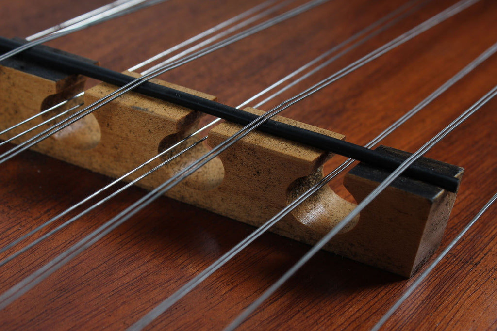 Grassroots Hammered Dulcimer 15/14 Size Dulcimer with Hammers