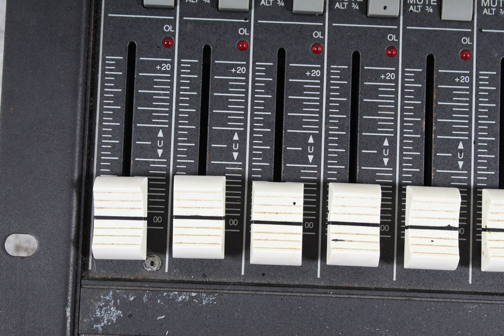 Mackie CR 1604 16 Channel Mixer Compact Mixing Console