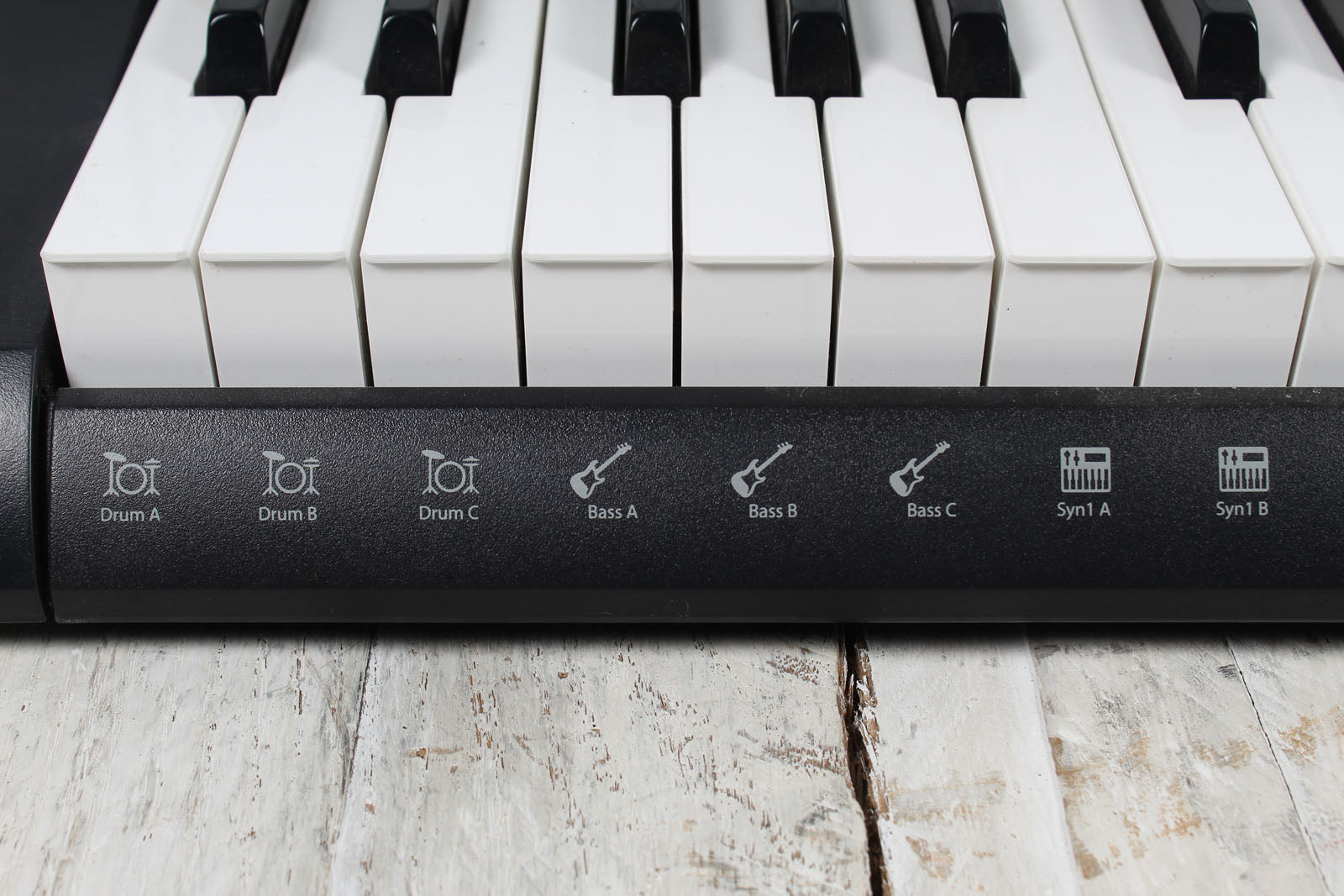 Casio CTK-2550 Keyboard 61 Key Portable Keyboard Black with Sustain Pedal and Power Supply