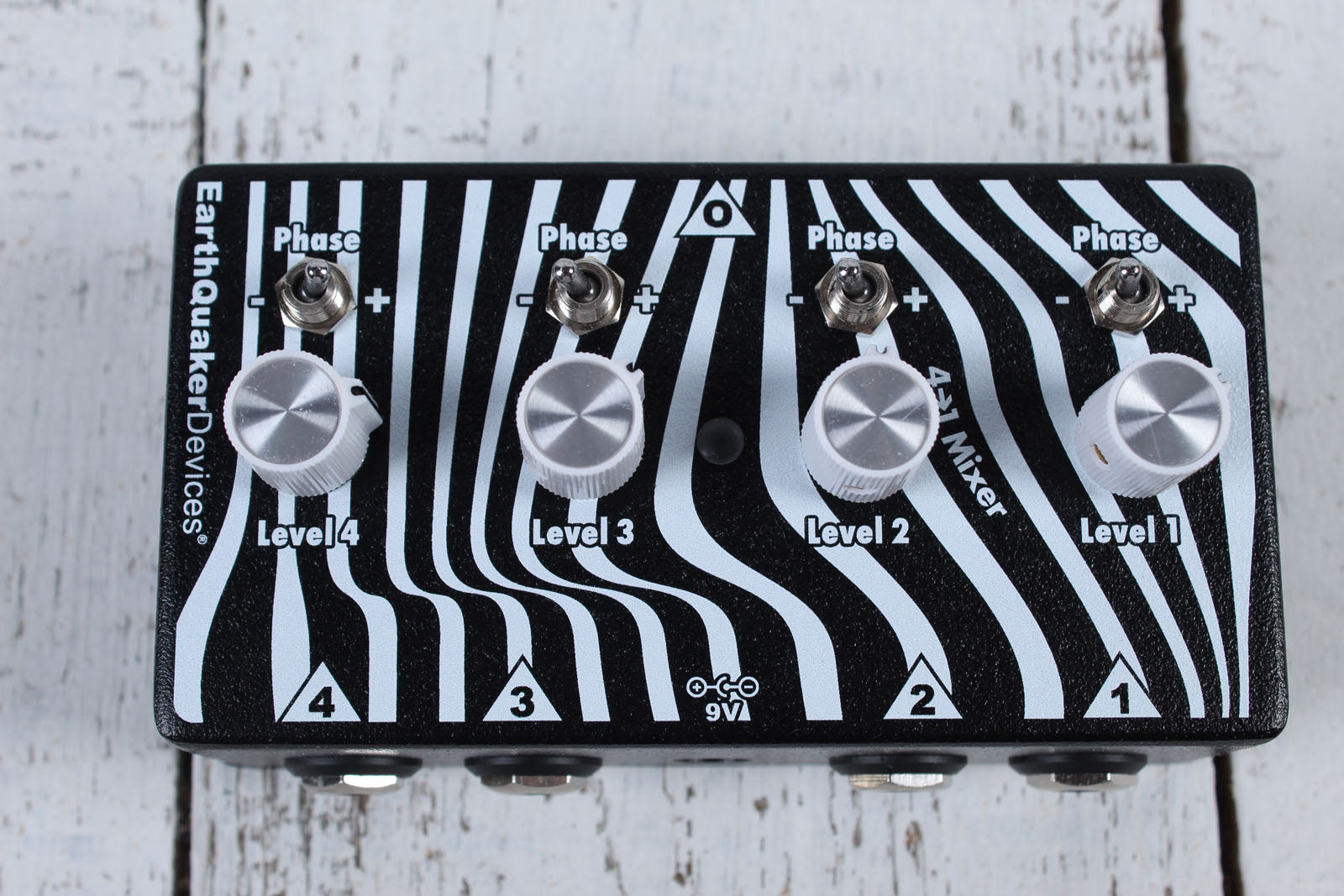 EarthQuaker Four to One Mixer Pedal Mixer Guitar Pedal with 4 Level Controls