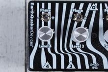 Load image into Gallery viewer, EarthQuaker Four to One Mixer Pedal Mixer Guitar Pedal with 4 Level Controls