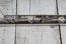 Load image into Gallery viewer, Armstrong Student Model 104 Closed Hole Silver Plated Flute with Hardshell Case