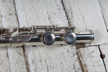 Load image into Gallery viewer, Armstrong Student Model 104 Closed Hole Silver Plated Flute with Hardshell Case