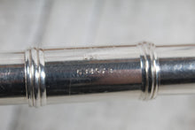 Load image into Gallery viewer, Gemeinhardt 2SP Silver Plated Student Flute Made in the USA with Hardshell Case